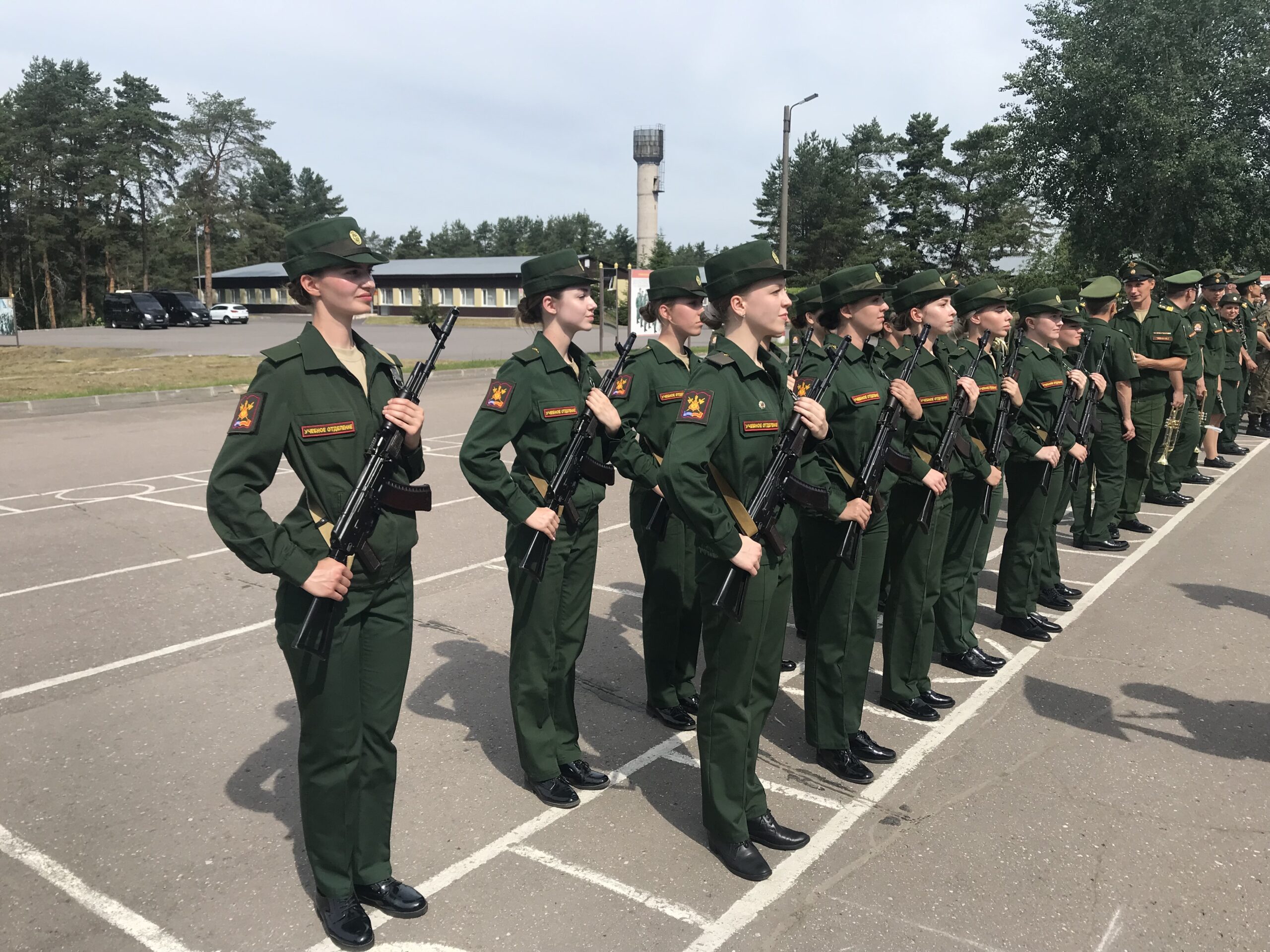 Студенты СПбГЭУ приняли военную присягу