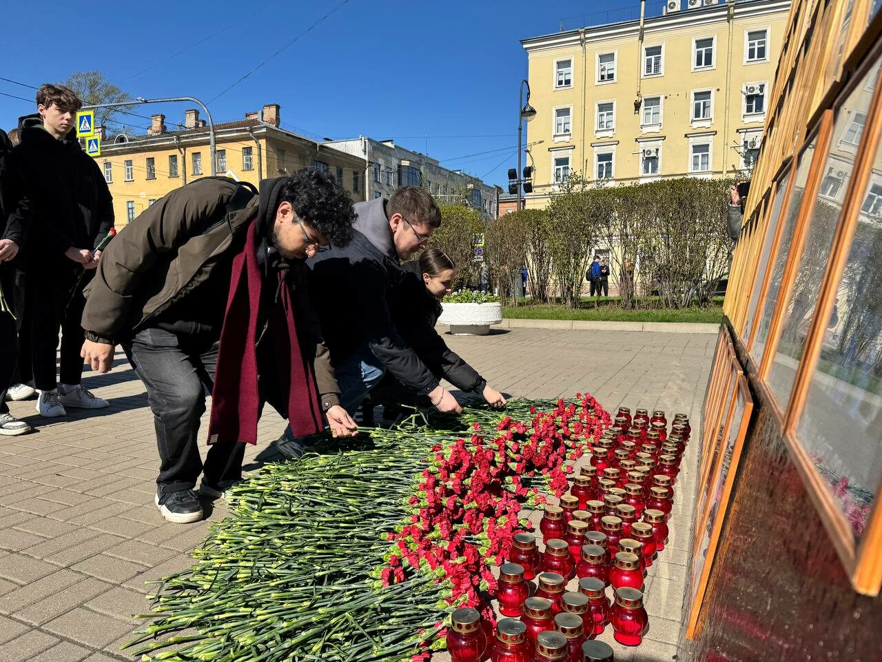Студенты СПбГЭУ приняли участие в&nbsp;памятной акции