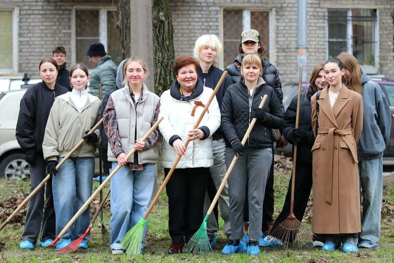 Студенты и&nbsp;преподаватели колледжа присоединились к&nbsp;общегородскому субботнику