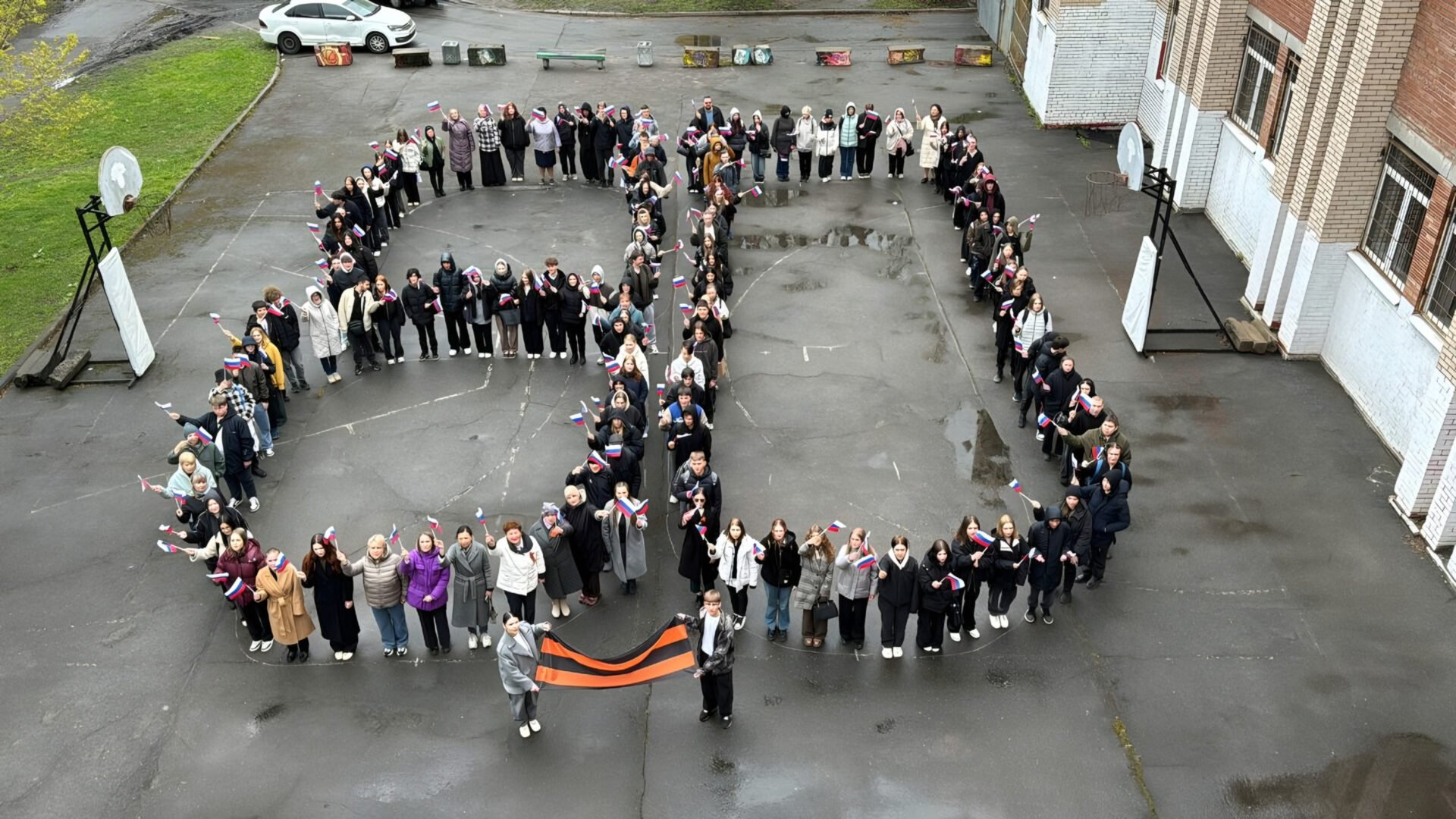 В&nbsp;Колледже бизнеса и&nbsp;технологий провели флешмоб