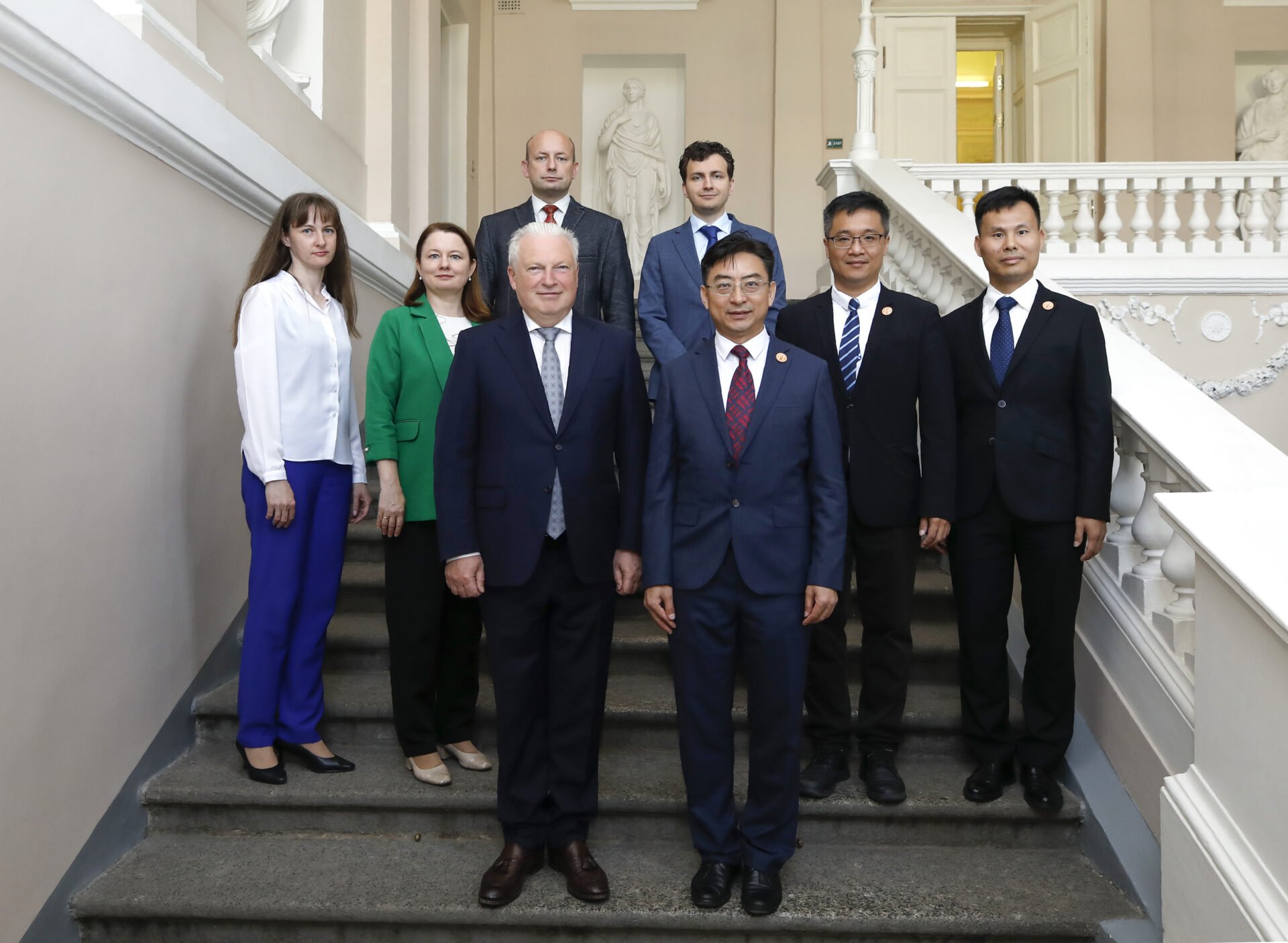 СПбГЭУ посетила делегация Гуандунского финансового университета