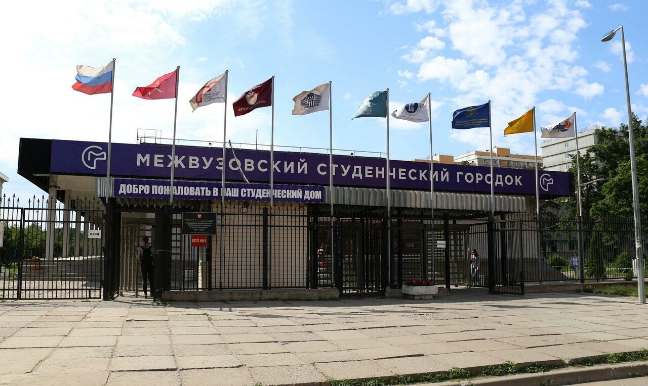 Андрей Мирошниченко о&nbsp;заселении в&nbsp;общежития СПбГЭУ