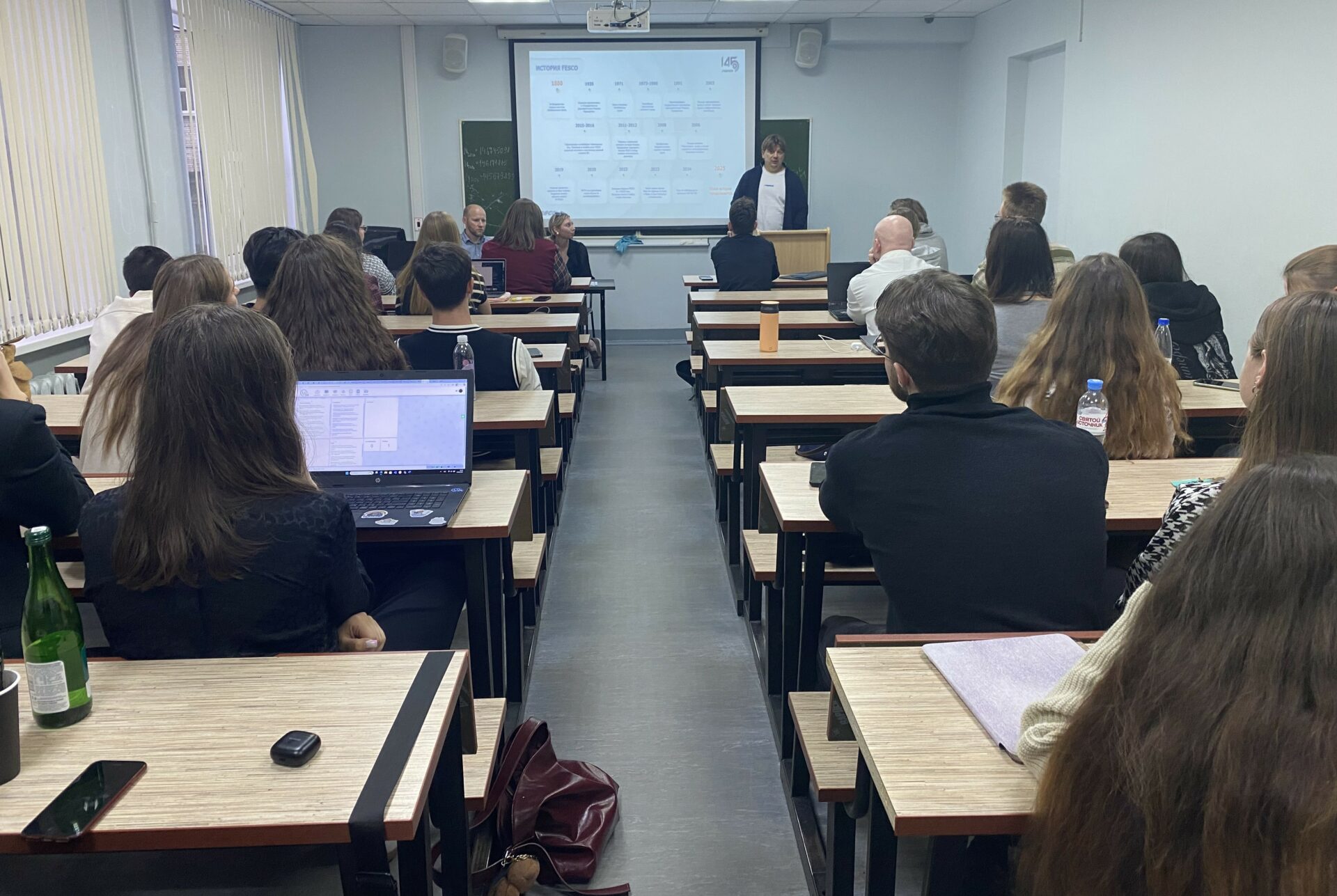 Круглый стол на&nbsp;тему компетенций специалистов по&nbsp;логистике и&nbsp;управлению цепями поставок