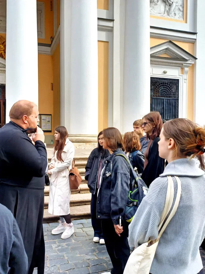 Экскурсия в&nbsp;Александро-Невскую лавру