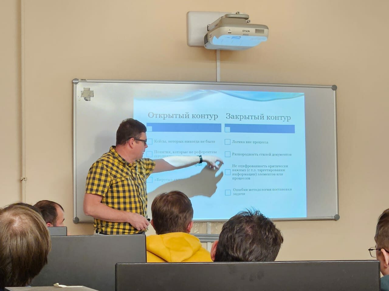 Возможности и&nbsp;реальности ИИ: мнения преподавателей и&nbsp;студентов