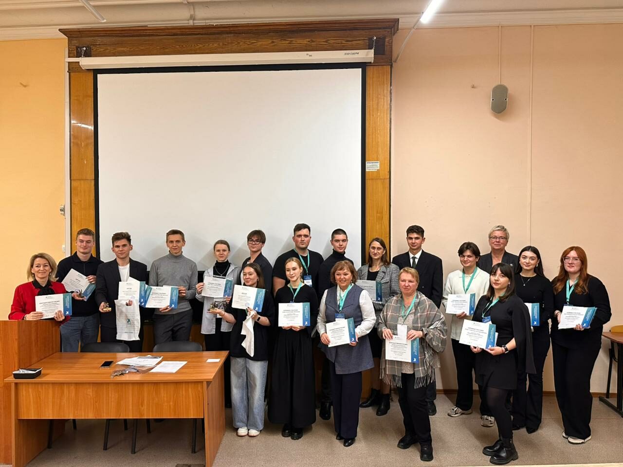 Итоги работы секции «Финансовые рынки и&nbsp;институты» МСО «Экономика и&nbsp;менеджмент-2025»