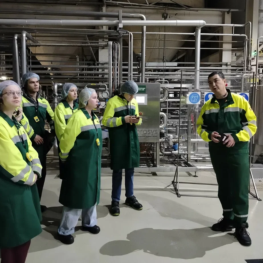 Студенты побывали с&nbsp;экскурсией на&nbsp;предприятии