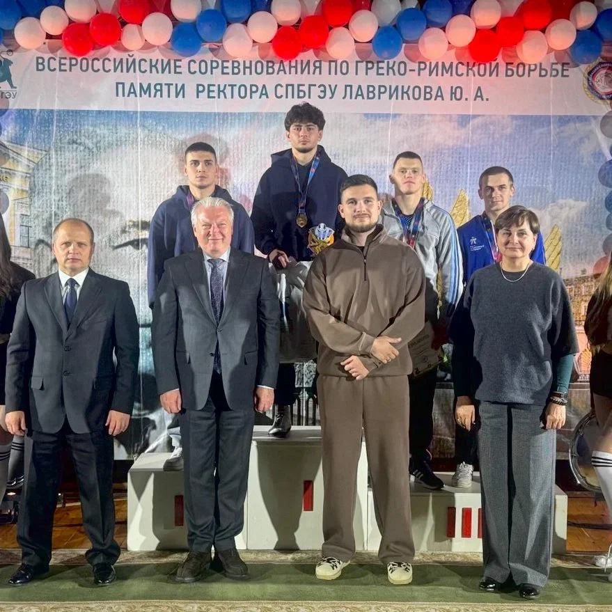 Победа на&nbsp;Турнире памяти ректора Юрия Лаврикова