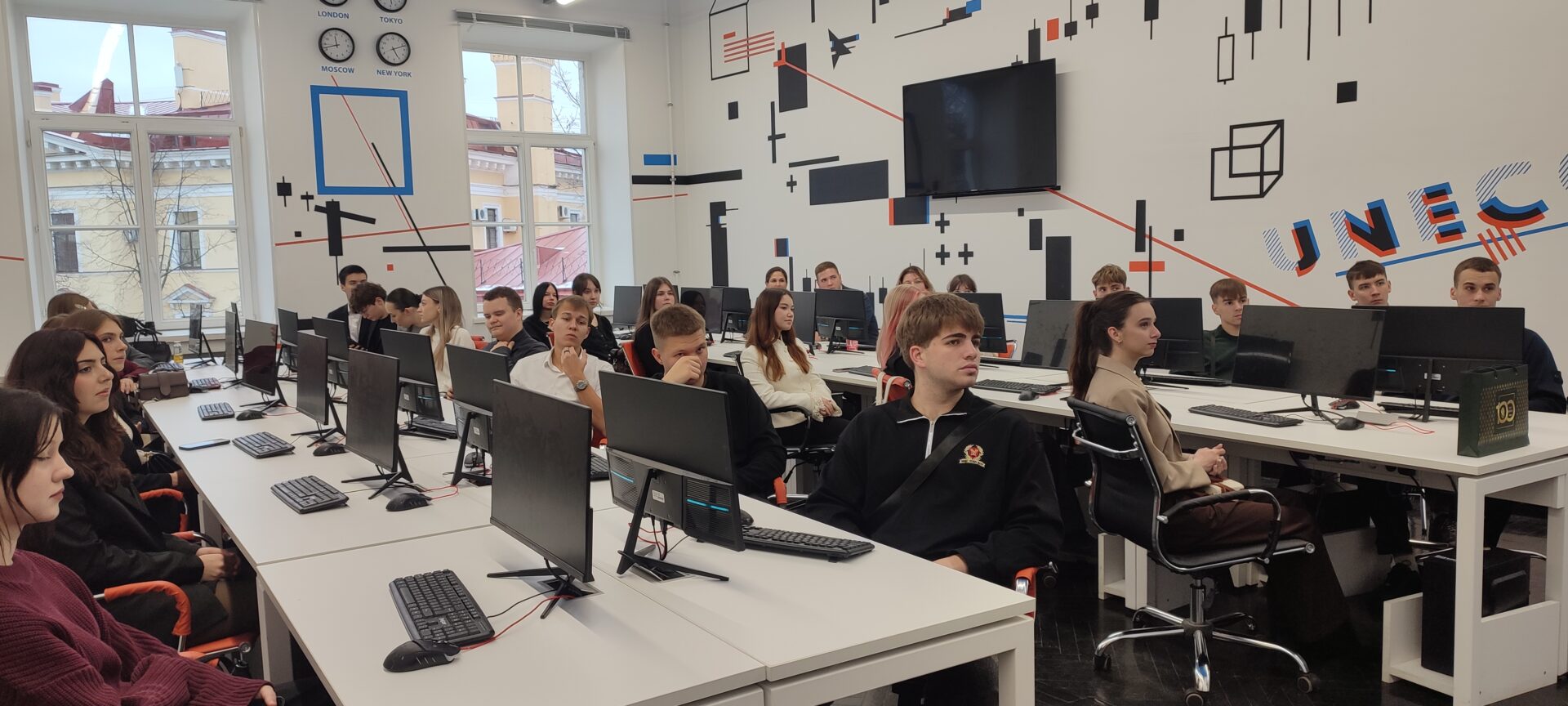 Игра для первокурсников от&nbsp;кафедры финансов «Квадратный метр миллионера»