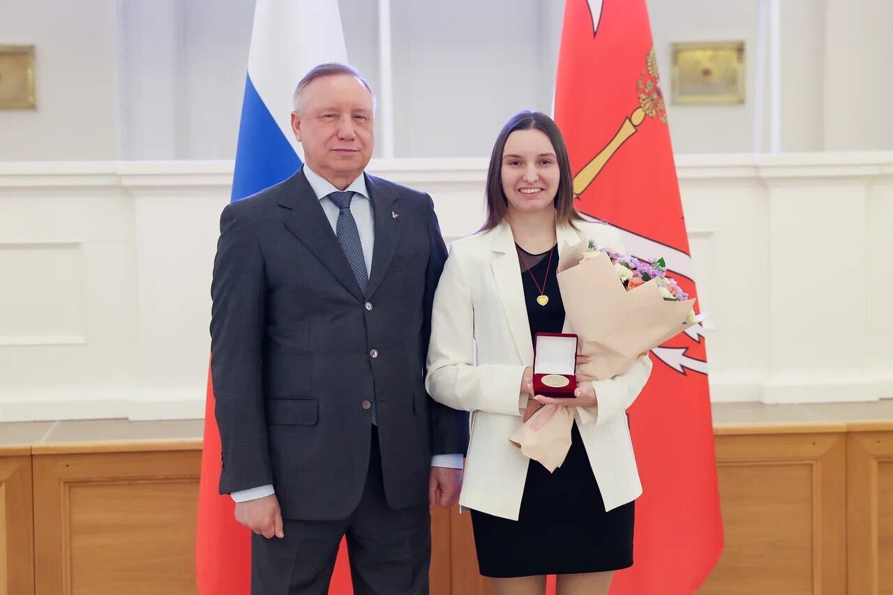 Сотрудница Волонтерского центра СПбГЭУ получила награду Правительства Санкт-Петербурга