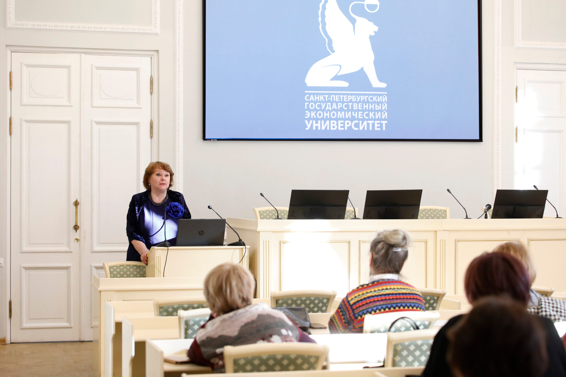 Современные подходы и&nbsp;преемственность в&nbsp;обучении французскому языку в&nbsp;вузе: итоги семинара