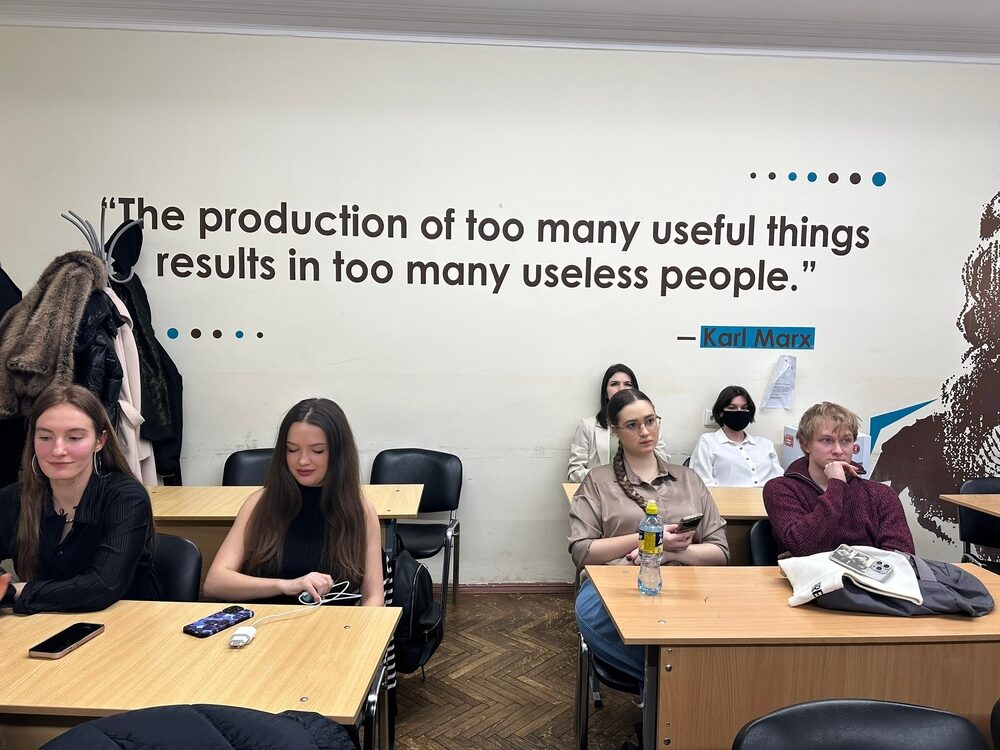 Студенты кафедры маркетинга и&nbsp;МИЭП СПбГЭУ разработали стратегию развития для компании «Рив Гош»