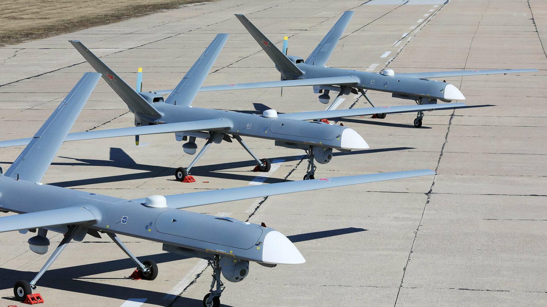 «Воздушный старт. Летающие авианосцы»: новое издание в&nbsp;ЭБС IPR SMART