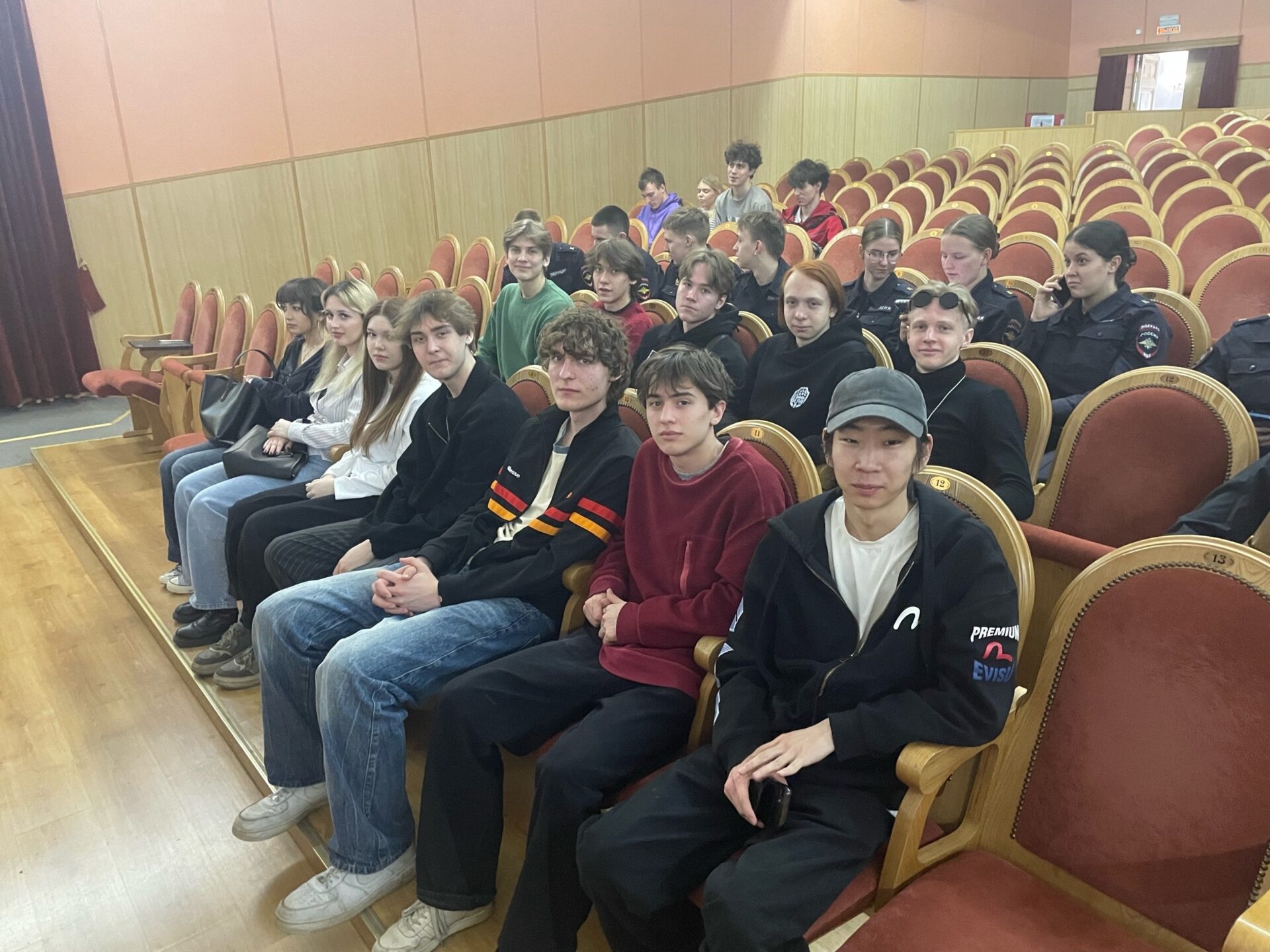 Студенты СПбГЭУ стали участниками памятного кинопоказа ко&nbsp;Дню освобождения узников нацистских лагерей